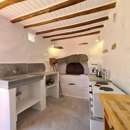 Feriehus - Cycladic Stone House Ano Syros