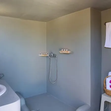 - Cycladic Stone House Feriehus