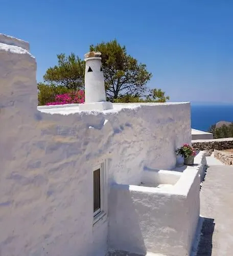 - Cycladic Stone House Nyaraló *